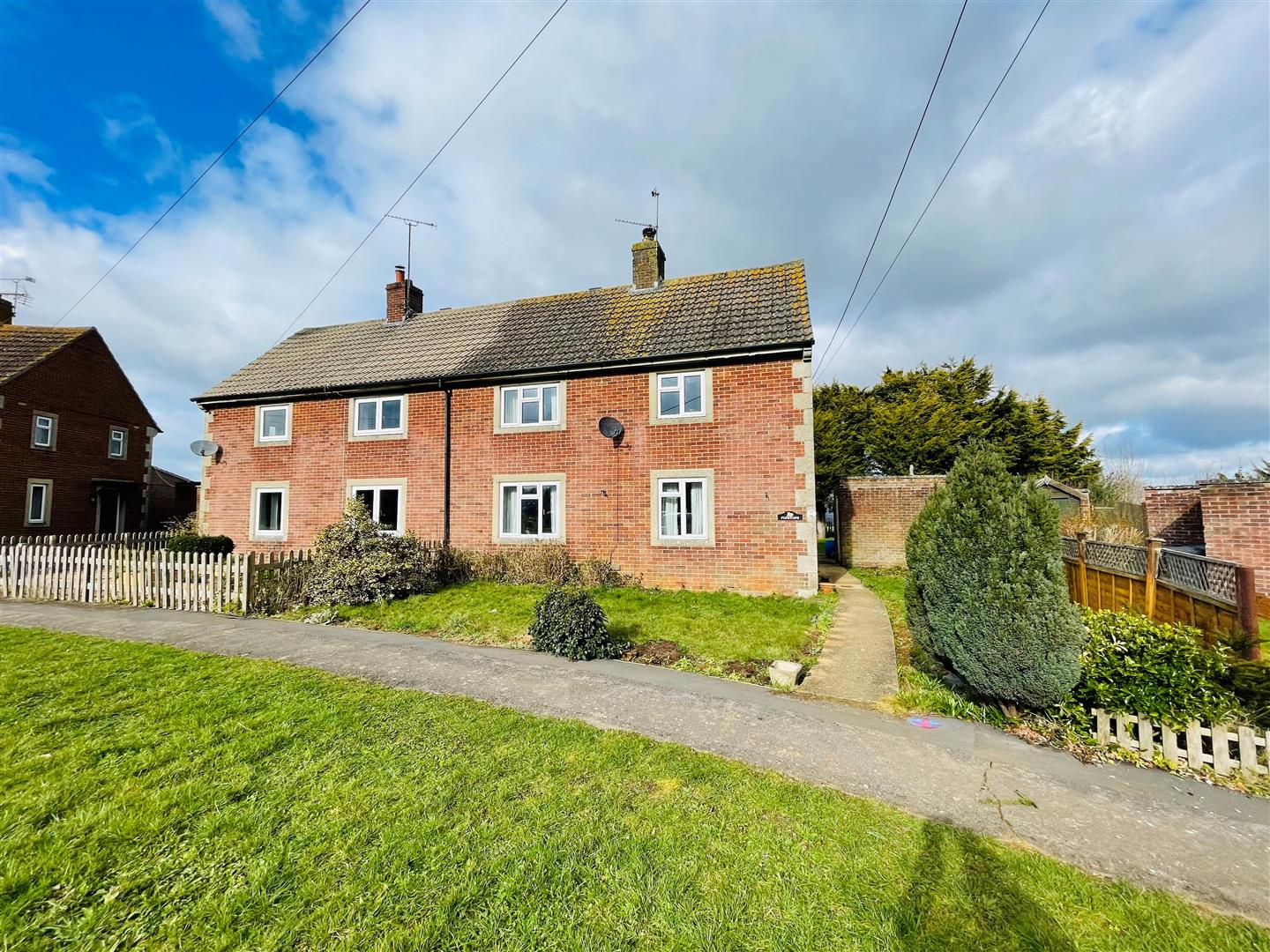The Lye, Seend, Melksham Lock and Key